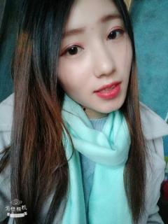 网红晨曦照片,光影交织下的青春风采